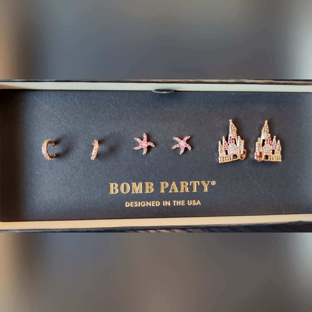 Bomb Party Simply Studs 2023 "Meet me by the Sea"